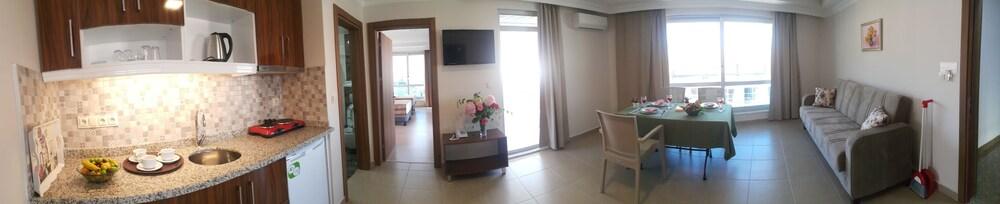 אלאניה Midi Suites & Hotels מראה חיצוני תמונה