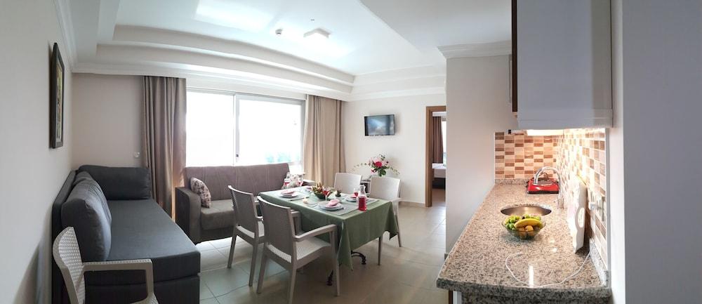 אלאניה Midi Suites & Hotels מראה חיצוני תמונה